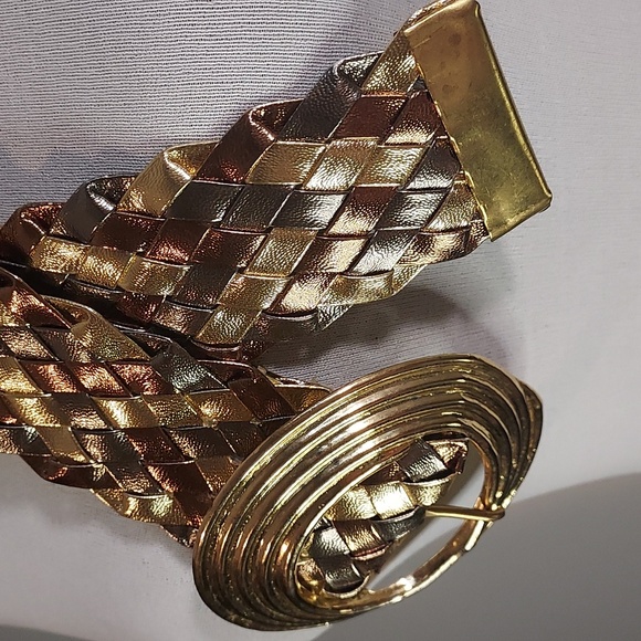 Vintage Gold Bronze Pewter Woven Belt Gold Toned Unique Circular Pivot Buckle - Picture 4 of 14